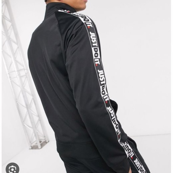 Nike Just Do It zip-through polyknit taping track jacket in black - Picture 4 of 4